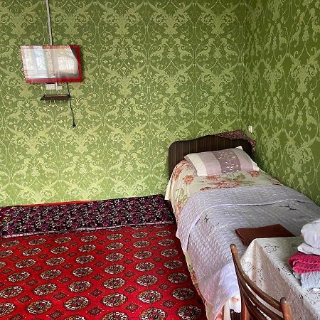 Muharram Homestay In The Neighborhood Of The Registan Square, 家族 ゲストハウス 撒马尔罕 外观 照片