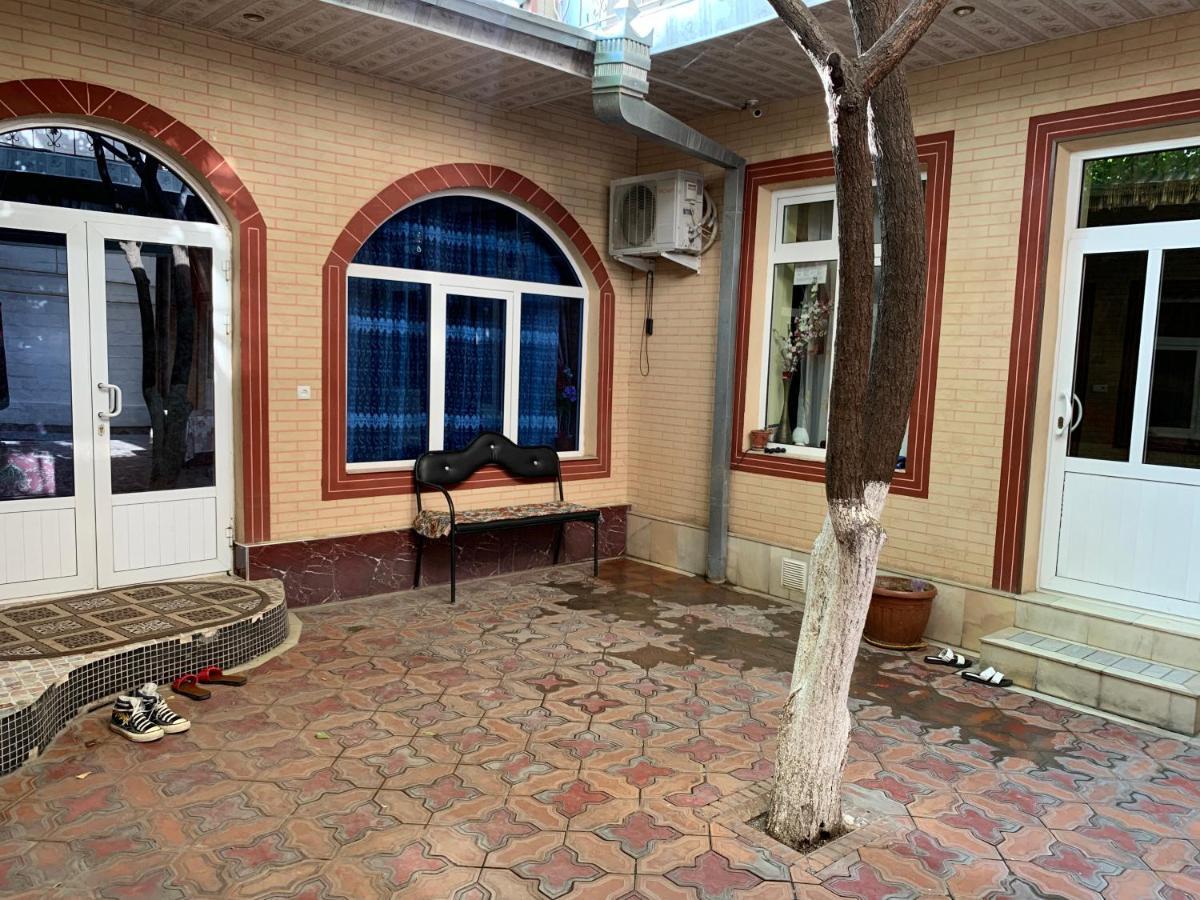 Muharram Homestay In The Neighborhood Of The Registan Square, 家族 ゲストハウス 撒马尔罕 外观 照片