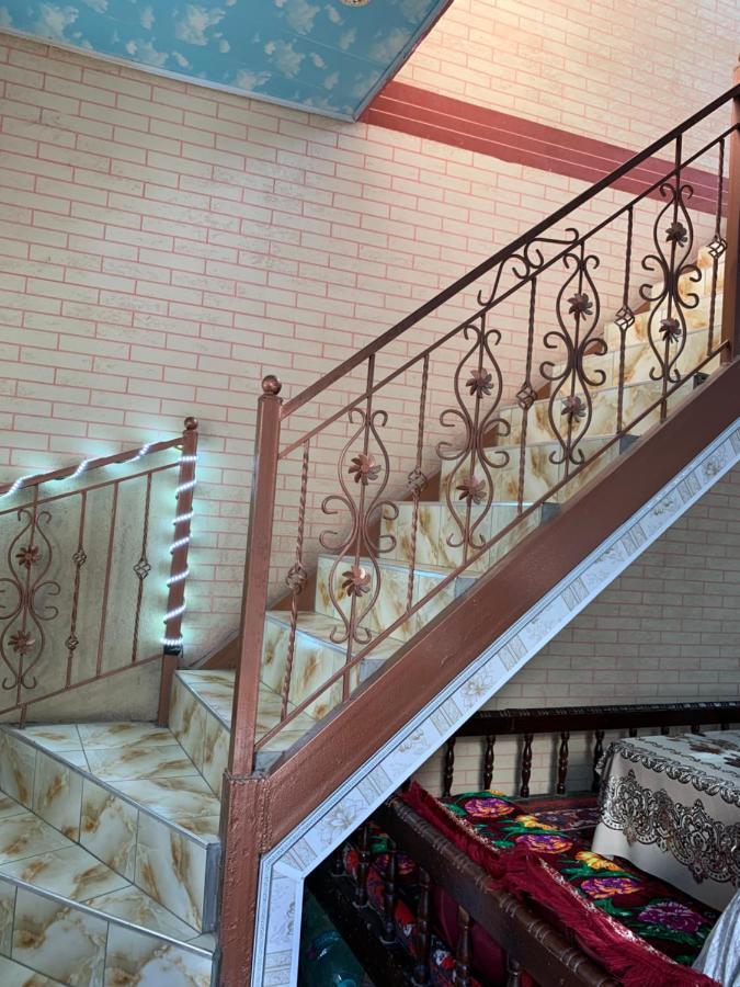 Muharram Homestay In The Neighborhood Of The Registan Square, 家族 ゲストハウス 撒马尔罕 外观 照片