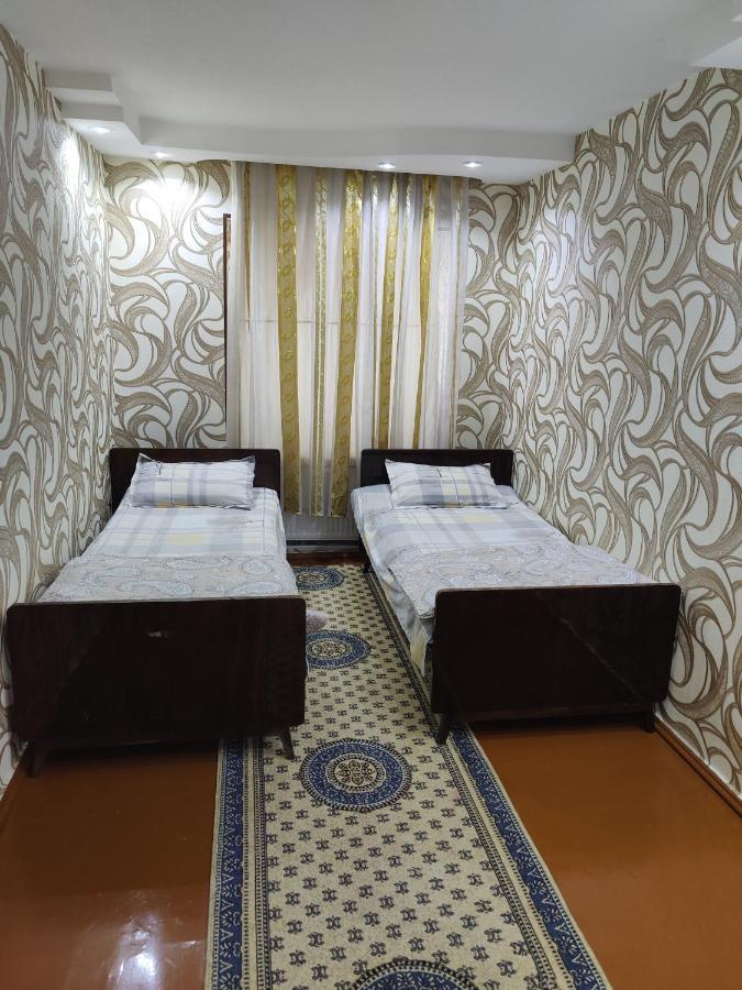 Muharram Homestay In The Neighborhood Of The Registan Square, 家族 ゲストハウス 撒马尔罕 外观 照片