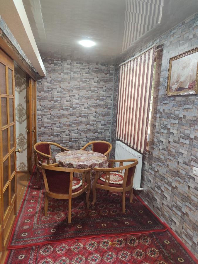 Muharram Homestay In The Neighborhood Of The Registan Square, 家族 ゲストハウス 撒马尔罕 外观 照片