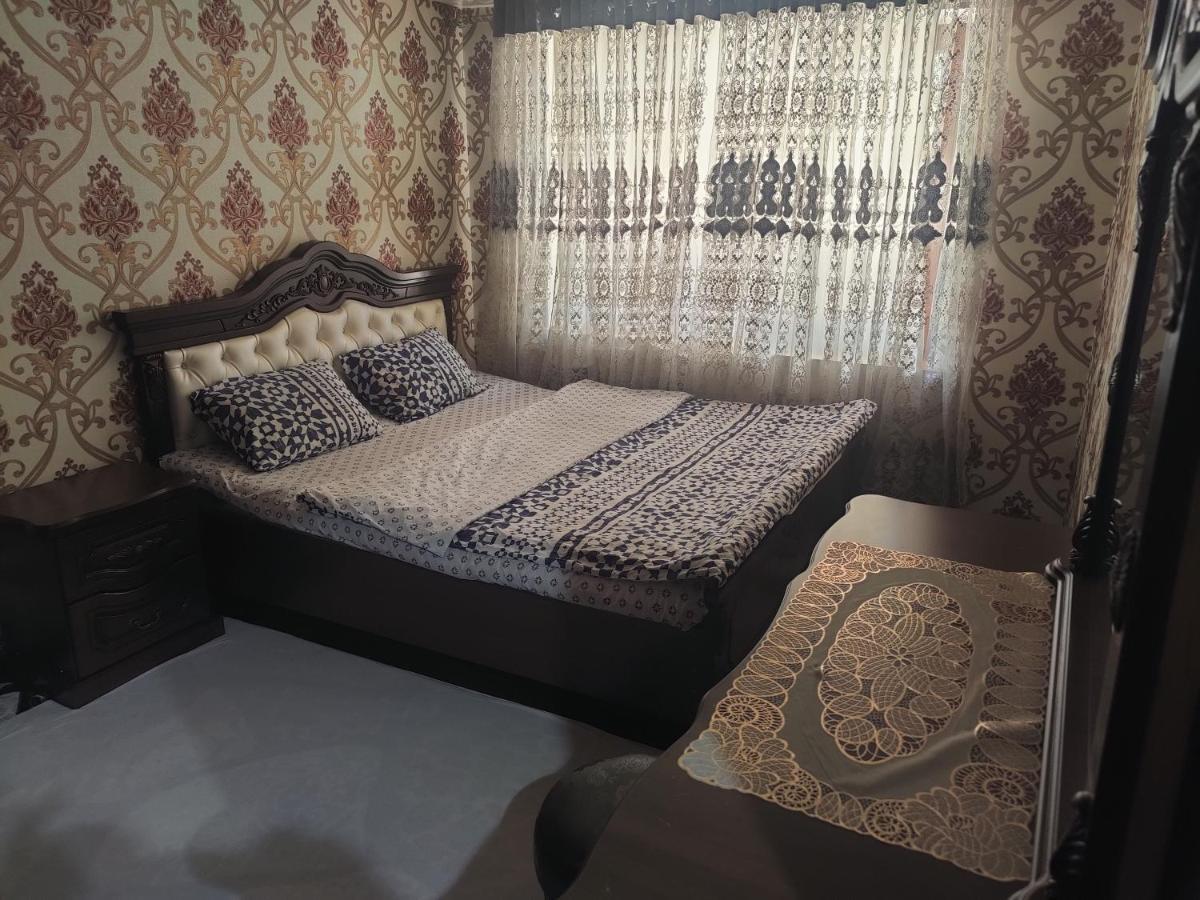 Muharram Homestay In The Neighborhood Of The Registan Square, 家族 ゲストハウス 撒马尔罕 外观 照片