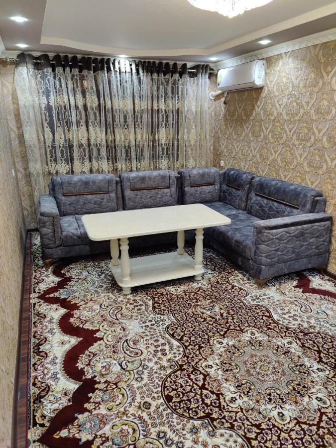 Muharram Homestay In The Neighborhood Of The Registan Square, 家族 ゲストハウス 撒马尔罕 外观 照片