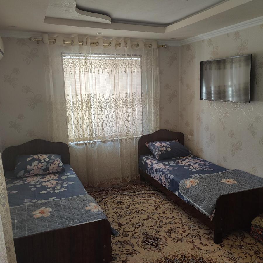 Muharram Homestay In The Neighborhood Of The Registan Square, 家族 ゲストハウス 撒马尔罕 外观 照片