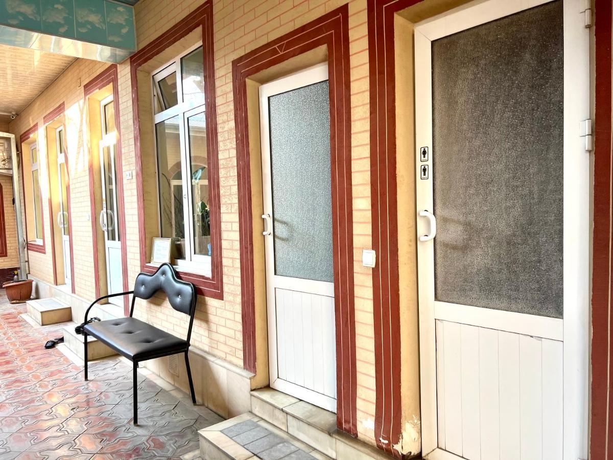 Muharram Homestay In The Neighborhood Of The Registan Square, 家族 ゲストハウス 撒马尔罕 外观 照片