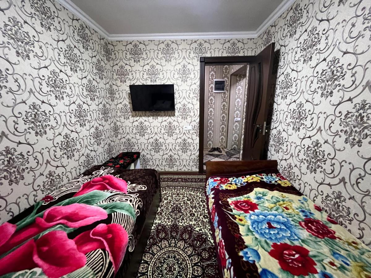 Muharram Homestay In The Neighborhood Of The Registan Square, 家族 ゲストハウス 撒马尔罕 外观 照片
