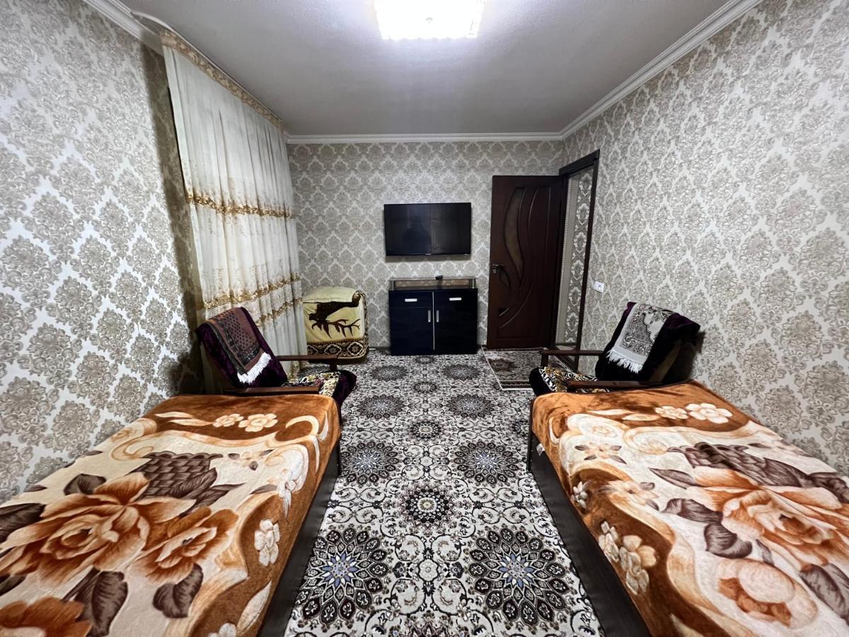Muharram Homestay In The Neighborhood Of The Registan Square, 家族 ゲストハウス 撒马尔罕 外观 照片